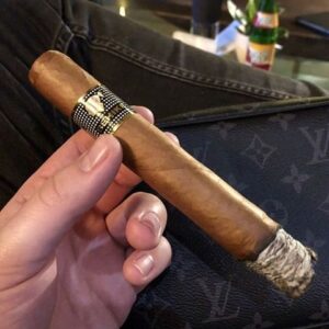 Cách Hút Xì Gà 1 Xì Gà Cohiba Behike 56
