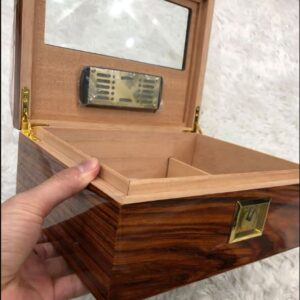 Hộp Bảo Quản Xì Gà Lubinski RA957 1 Hop Bao Quan Xi Ga Lubinski RA957 2