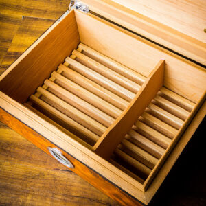 Hop Bao Quan Xi Ga Lubinski YJA 60032 2