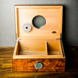 Hop Bao Quan Xi Ga Lubinski YJA 60032 3