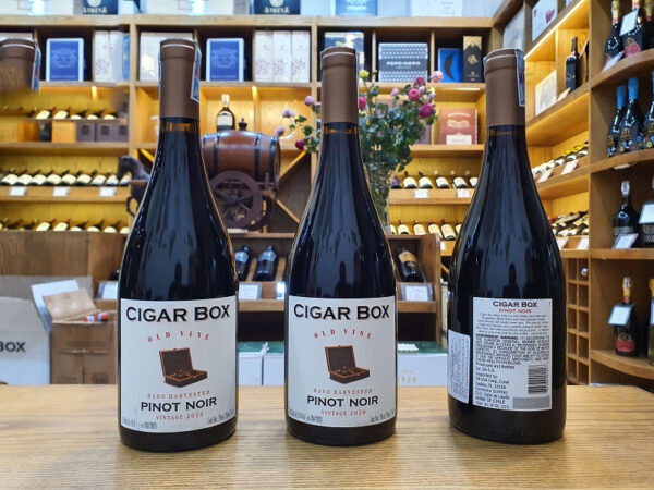 Rượu Vang Cigar Box Pinot Noir