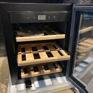 Tu Bao Quan Ruou Vang Caso Wine Safe 12 black 624 2