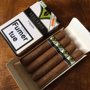 Xì Gà Vegueros Tapados 4 Điếu 4 Xi Ga Vegueros Tapados 4