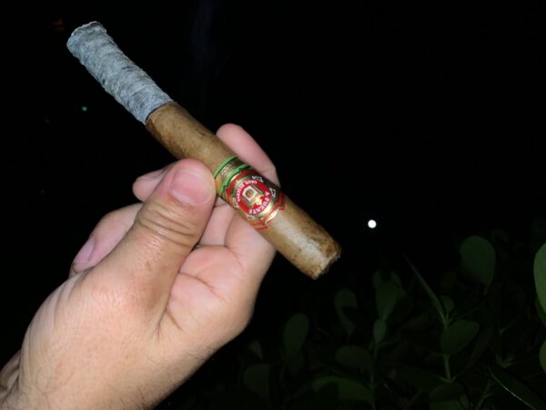 Xì Gà Arturo Fuente Double Chateau Natural