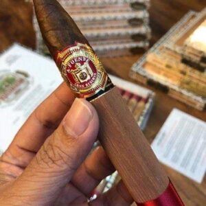 Xì Gà Arturo Fuente Sun Grown Chateau Fuente Queen B 3 Xi Ga Arturo Fuente Sun Grown Chateau Fuente Queen B 2