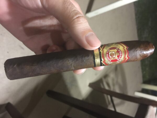 Xì Gà Arturo Fuente Sun Grown Chateau Fuente Queen B