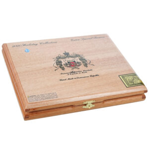 Xi Ga Arturo Fuente Xtra Rare Holiday 2020 Sampler 1