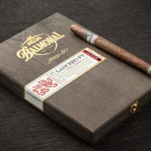 Xi Ga Balmoral Anejo Xo limitada Lancero FT 3