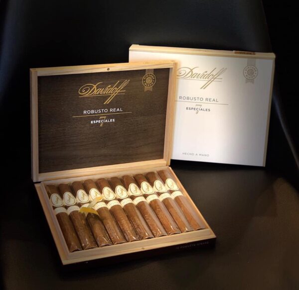 Xì Gà Davidoff Robusto Real Especiales Limited