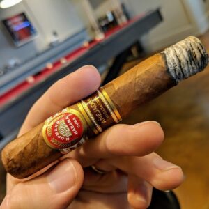 Xi Ga H.Upmann Anejados Robusto 1
