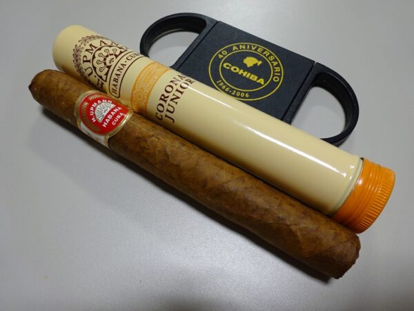 Xì Gà H.Upmann Corona Junior Tubos