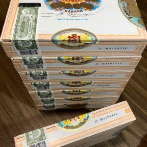 Xi Ga H.Upmann Majestic 1