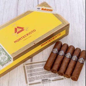 Xi Ga Montecristo Media Corona 3