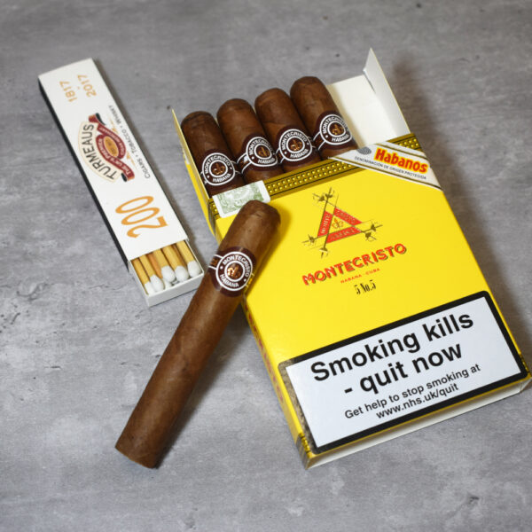 Xì Gà Montecristo No 5