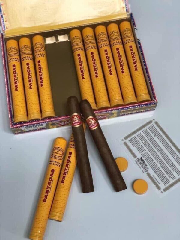 Xì Gà Partagas De Luxe Tubos