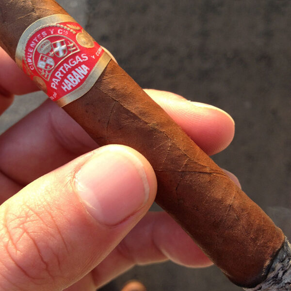 Xì Gà Partagas Short