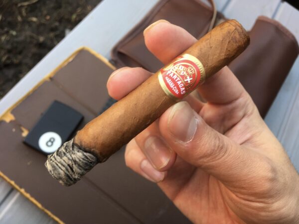 Xì Gà Partagas Short