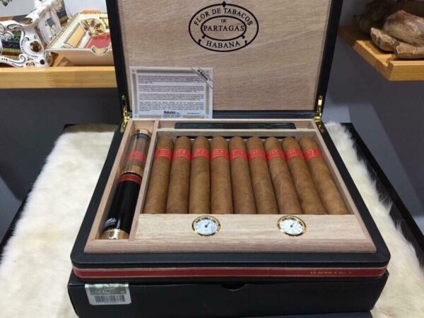 Xì Gà Partagas Travel E2 Humido Limited