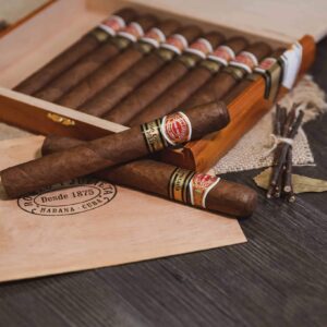 Xì Gà Romeo Y Julieta Deluxe Edicion Limitada 2013 3 Xi Ga Romeo Y Julieta Deluxe Edicion Limitada 2013 1