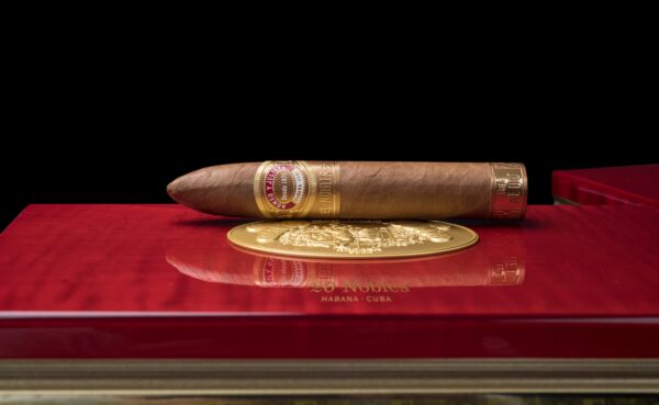 Xì Gà Romeo y Julieta Linea De Oro Nobles