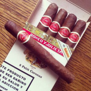 Xi Ga Romeo y Julieta Petit Coronas 3