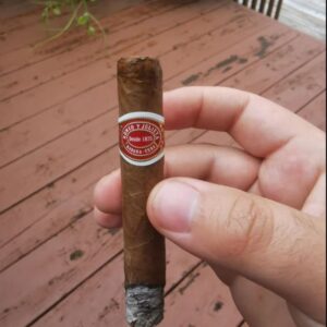 Xì Gà Romeo y Julieta Petit Julietas 3 Xi Ga Romeo y Julieta Petit Julietas 3