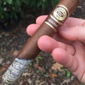 Xi Ga Romeo y Julieta Reserve Toro 3