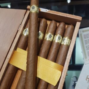 Xi Ga Trinidad Fundadores 1