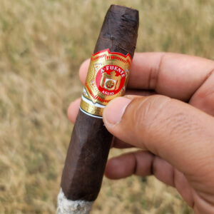 Xi Ga Arturo Fuente Anejo Reserva Shark No.77 3