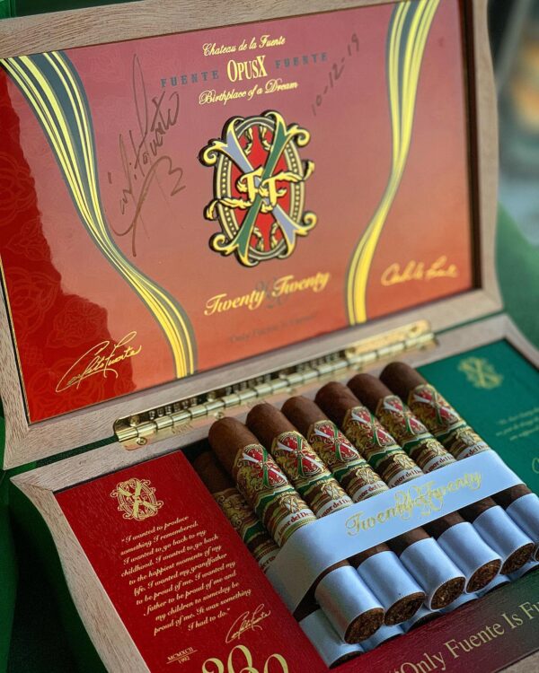 Xì Gà Arturo Fuente Opus X 2020 Sol Amor