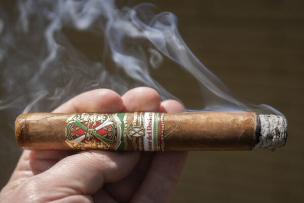 Xì Gà Arturo Fuente Opus X 2020 Sol Amor