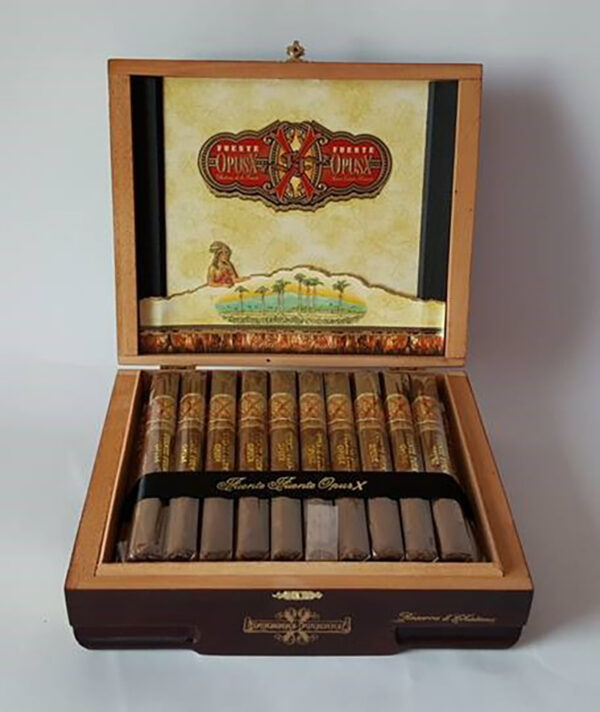 Xì Gà Arturo Fuente Opus X Reserva D Chateau