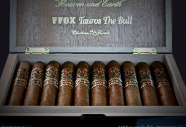 Xì Gà Arturo Fuente Opusx Heaven And Earth Tauros The Bull