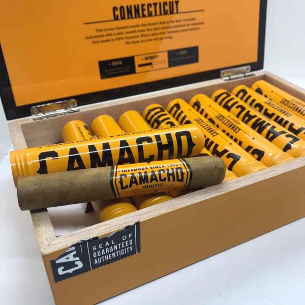 Xì Gà Camacho Connecticut Robusto Tubos