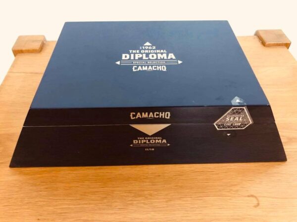 Xì Gà Camacho Diploma Limited Edition