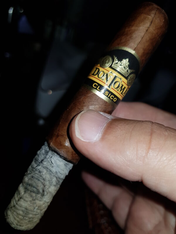 Xì Gà Don Tomas Clasico Robusto