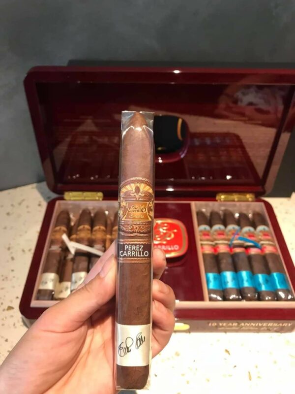 Xì Gà EP Carrillo 10 Year Anniversary Limited Edition 2019