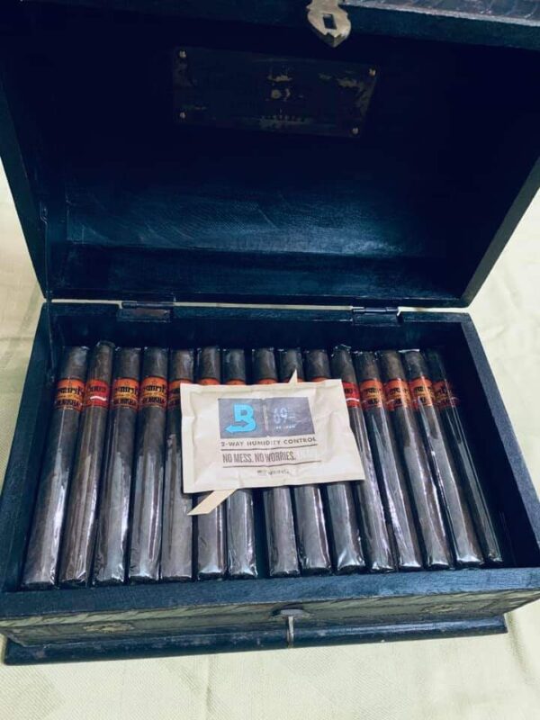 Xì Gà Gurkha Genghis Khan Humidor