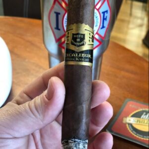 Xi Ga Hoyo de Monterrey Excalibur Dark Knight 3