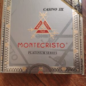 Xi Ga Montecristo Platinum Series Casino III Cigar 3
