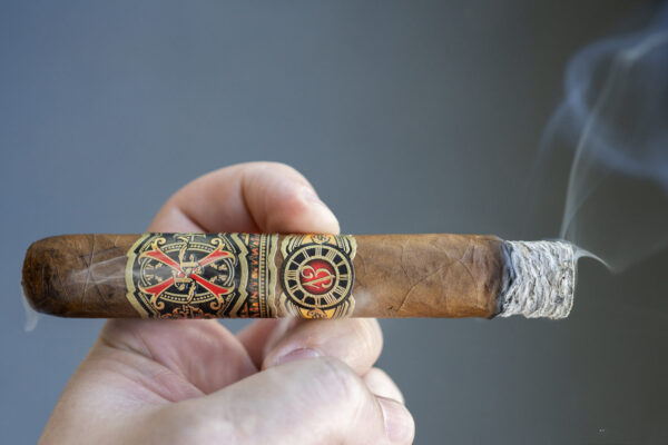 Xì Gà Opus X Forbidden X 13 Deseos DAmor