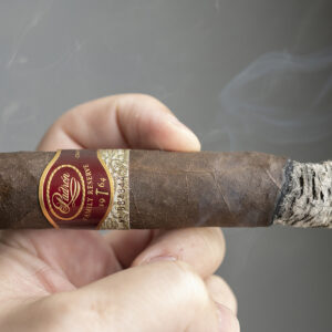 Xì Gà Padron Family Reserve Maduro 1 Xi Ga Padron Family Reserve Maduro 1