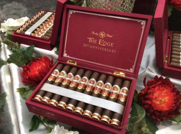 Xì Gà Rocky Patel Edge 20th Anniversary